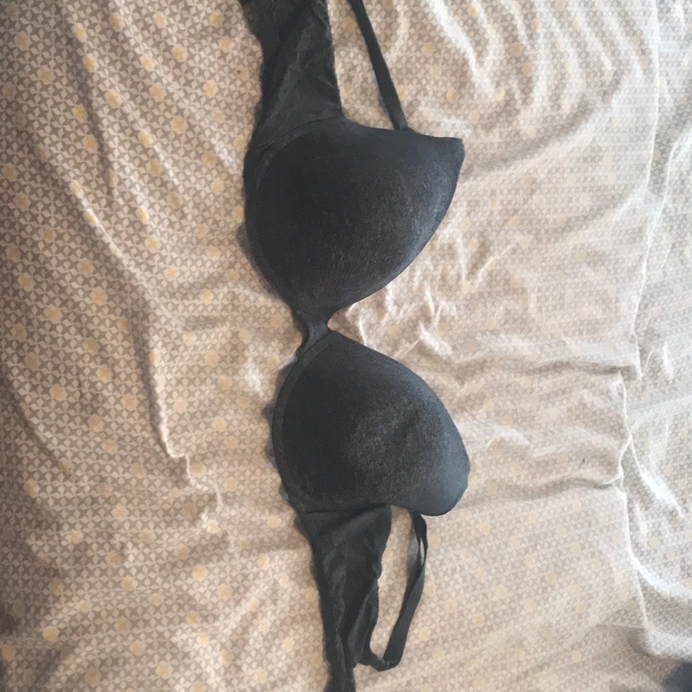 NWOT VS body by Victoria T-shirt bra